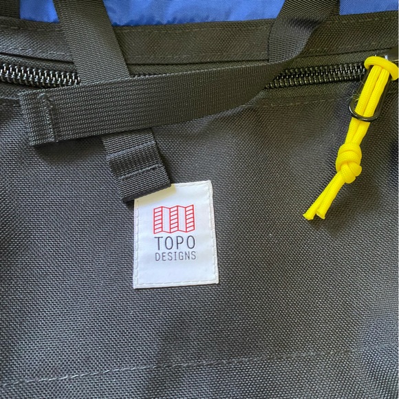 TOPO DESIGNS (USA) SUBARU Classic Rover Pack Hiking 18”x12” - Picture 5 of 5